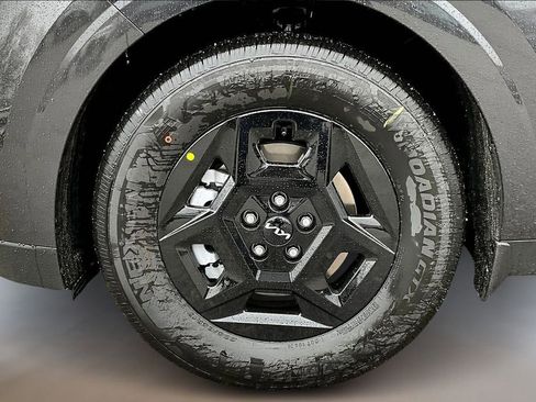 New 2026 Kia Carnival LX image 12