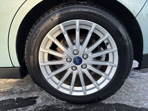 Used 2014 Ford C-MAX Energi SEL image 9