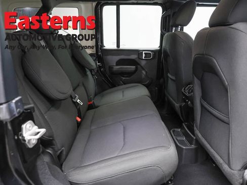 Used 2023 Jeep Wrangler Unlimited w/ Convenience Group AWD/4WD image 25