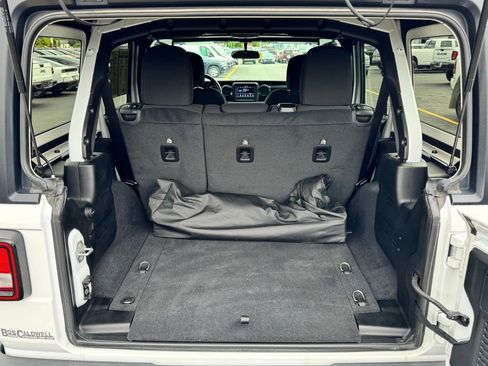 Used 2021 Jeep Wrangler Unlimited Sport AWD/4WD image 15
