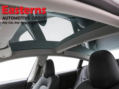 Used 2018 Tesla Model 3 Long Range image 31