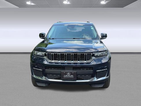 Used 2023 Jeep Grand Cherokee L Limited AWD/4WD image 5