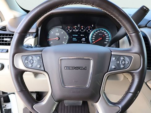Used 2019 GMC Yukon Denali w/ Denali Ultimate Package image 34
