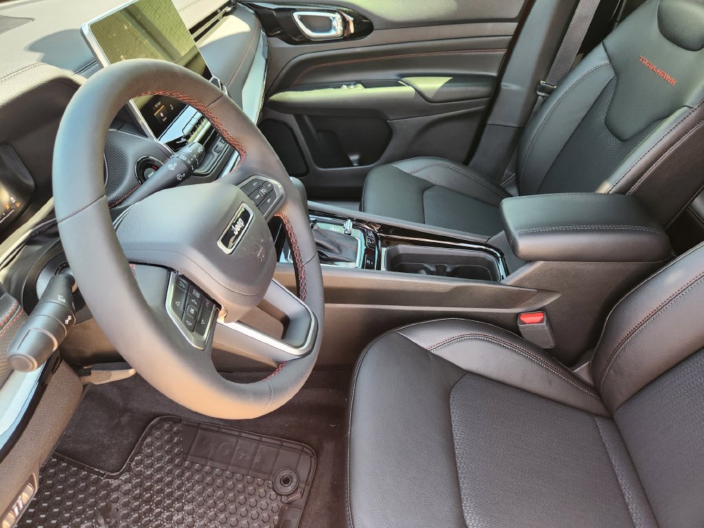 New 2026 Jeep Compass Trailhawk AWD/4WD image 10