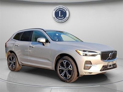Certified 2022 Volvo XC60 B5 Momentum w/ Climate Package