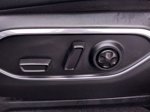 Used 2023 Jeep Wagoneer L Series II image 22