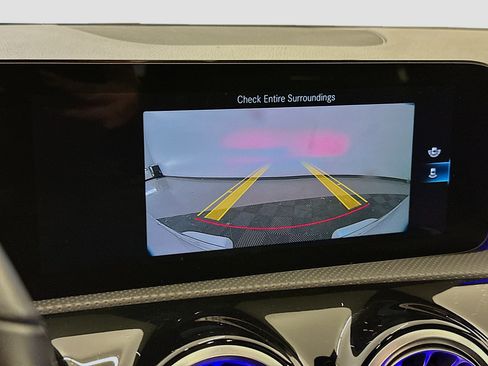 Used 2023 Mercedes-Benz CLA 250 4MATIC image 22