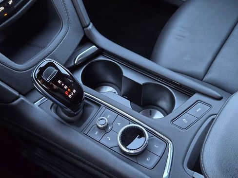 Certified 2025 Cadillac XT5 Premium Luxury image 22