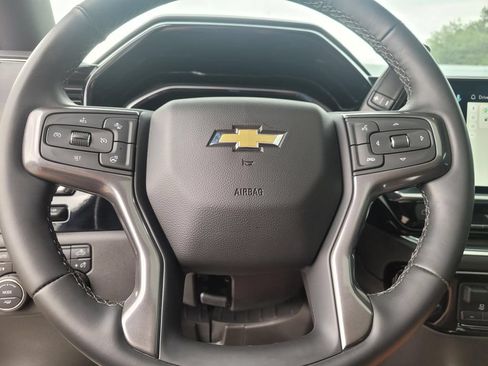 Used 2024 Chevrolet Silverado 2500 High Country w/ High Country Premium Package AWD/4WD image 32