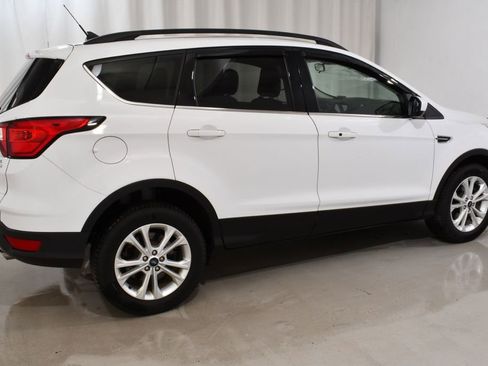 Used 2019 Ford Escape SEL image 11