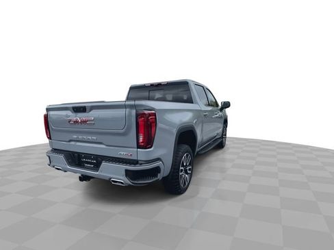 Used 2024 GMC Sierra 1500 AT4 w/ Technology Package AWD/4WD image 8