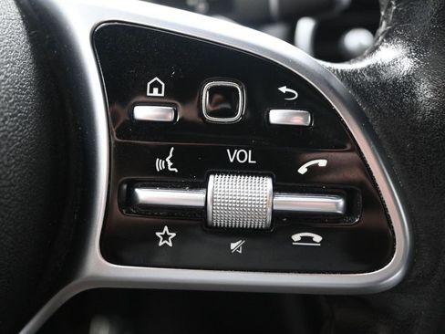 Used 2020 Mercedes-Benz C 300 4MATIC Sedan image 24