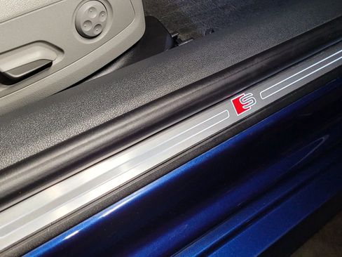 Used 2018 Audi A5 2.0T Premium Plus w/ Premium Plus image 44