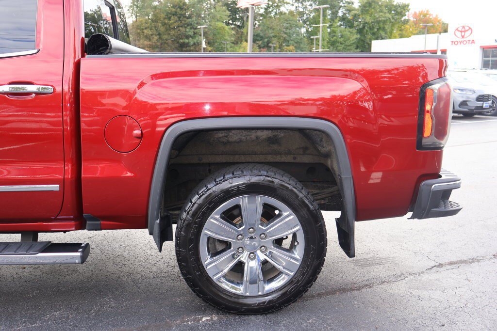 Used 2018 GMC Sierra 1500 SLT AWD/4WD image 3