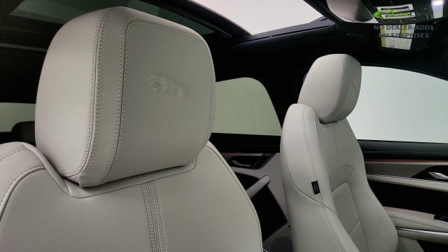 Used 2025 Jaguar F-PACE R-Dynamic S AWD/4WD image 36