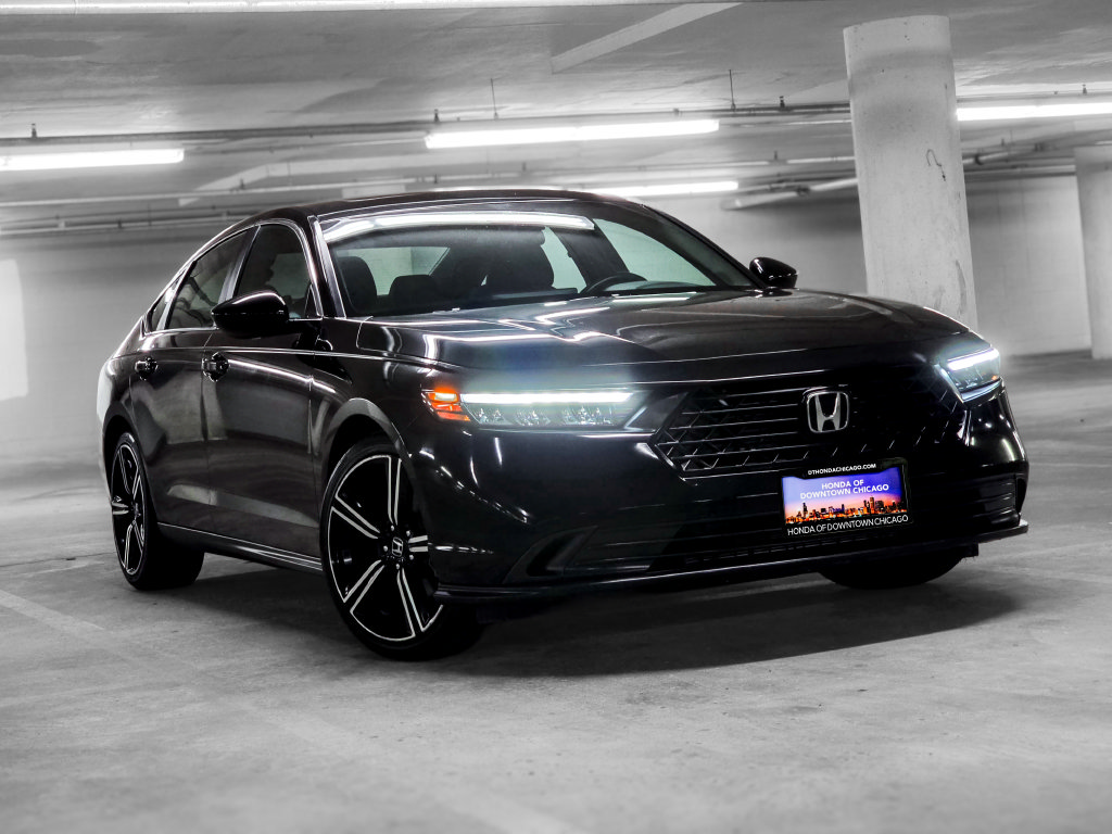 Used 2023 Honda Accord Sport image 4