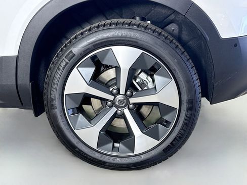 New 2026 Volvo XC40 B5 Plus w/ Protection Package Premier AWD/4WD image 32