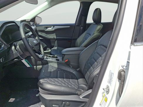 New 2024 Ford Escape SE w/ PHEV Premium Package FWD image 11