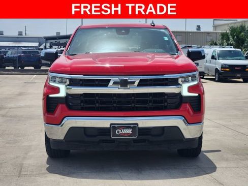Used 2022 Chevrolet Silverado 1500 LT w/ Protection Package RWD image 2