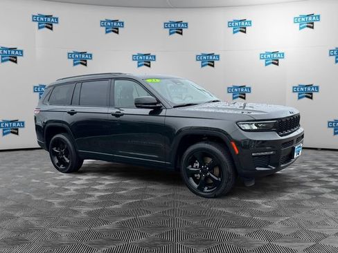 Certified 2023 Jeep Grand Cherokee L Limited w/ Black Appearance Package AWD/4WD image 8