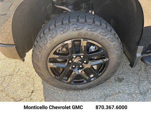 New 2026 Chevrolet Silverado 1500 Custom Trail Boss w/ Midnight Edition AWD/4WD image 27