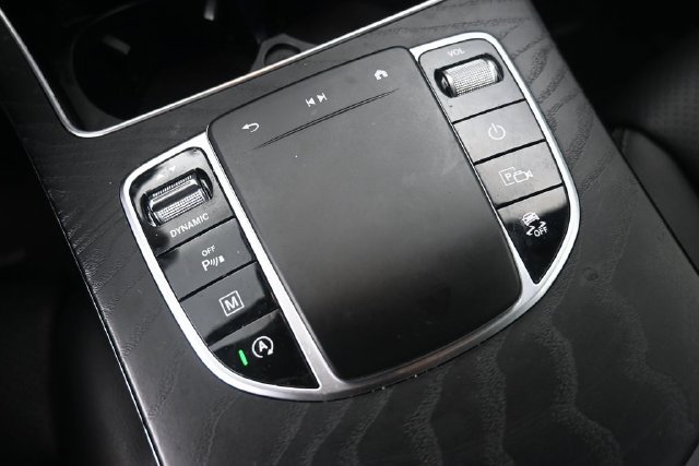 Used 2022 Mercedes-Benz GLC 300 image 25