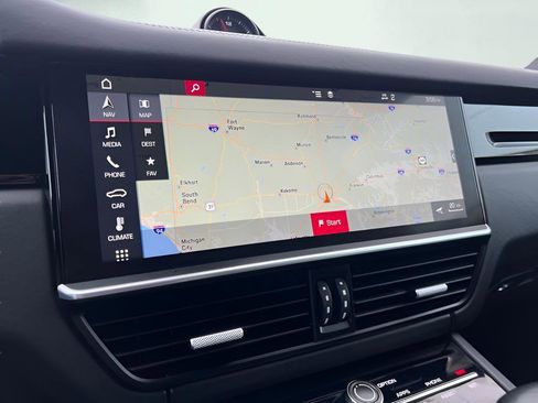 Used 2019 Porsche Cayenne S AWD/4WD image 46