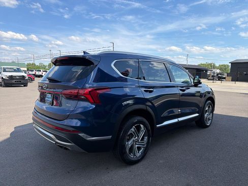 Used 2021 Hyundai Santa Fe SEL w/ Convenience + Premium Package AWD/4WD image 4
