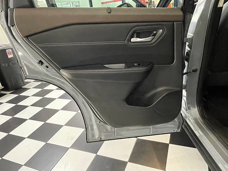 Used 2023 Nissan Rogue SL w/ SL Premium Package AWD/4WD image 26