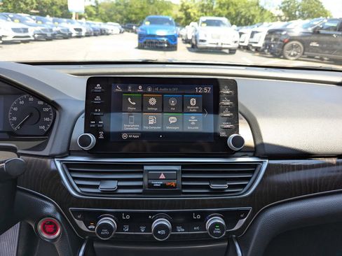 Used 2018 Honda Accord EX-L image 19