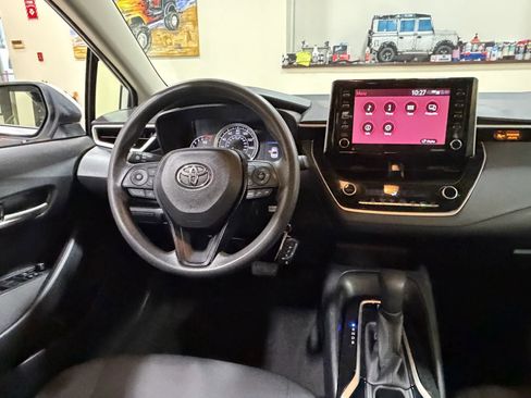 Used 2021 Toyota Corolla LE w/ Carpet Mat Package (TMS) image 48