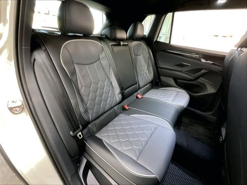 New 2026 Volkswagen Tiguan SEL R-Line AWD/4WD image 26