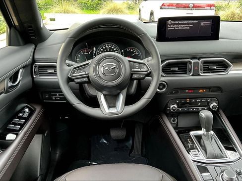 Used 2025 MAZDA CX-5 Signature image 4