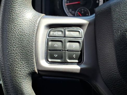 Used 2021 RAM 1500 Classic SLT AWD/4WD image 19