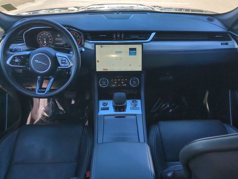 Used 2024 Jaguar F-PACE R-Dynamic S image 15