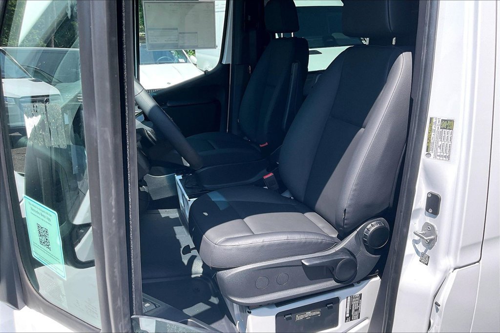 New 2026 Mercedes-Benz Sprinter 2500 image 8