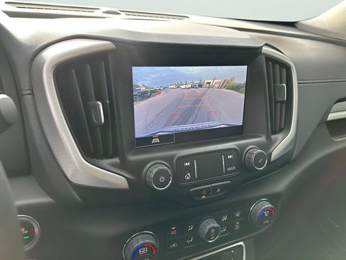 Used 2022 GMC Terrain SLT w/ Infotainment Package II image 38