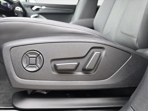 New 2025 Audi Q3 2.0T Premium w/ Convenience Package image 14