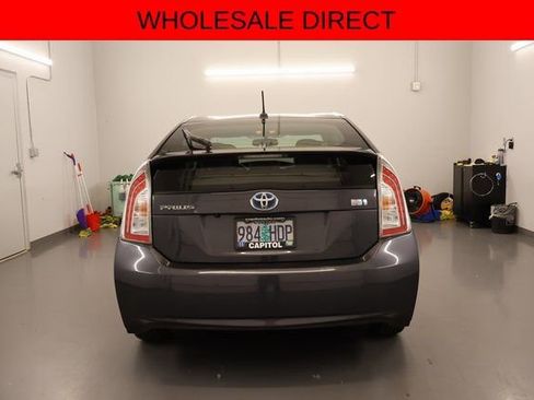 Used 2015 Toyota Prius Four FWD image 3