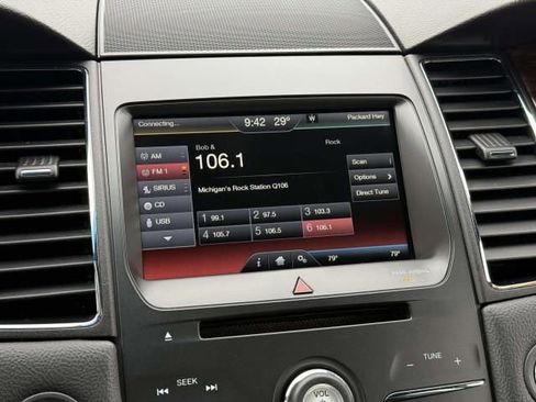 Used 2015 Ford Taurus Limited image 20