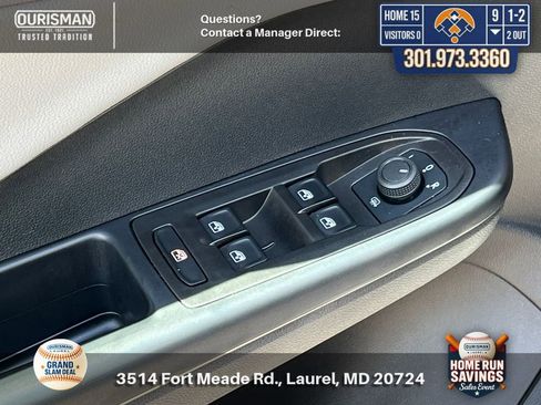 Used 2024 Volkswagen Taos SE FWD image 8