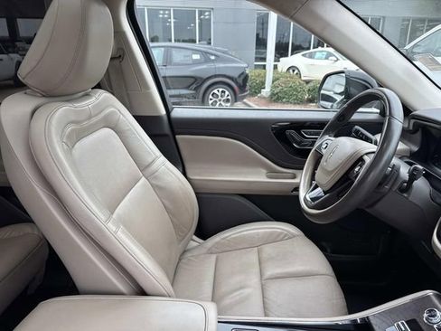 Used 2022 Lincoln Aviator Reserve image 10