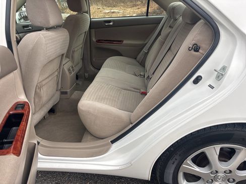 Used 2005 Toyota Camry XLE image 21