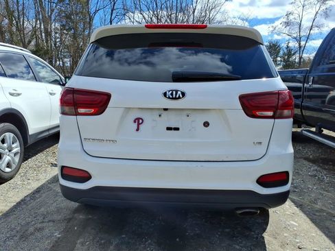 Used 2020 Kia Sorento LX image 8