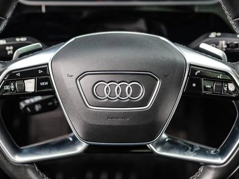 Used 2022 Audi e-tron Premium Plus AWD/4WD image 38
