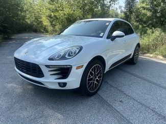 Used 2018 Porsche Macan Sport Edition image 1