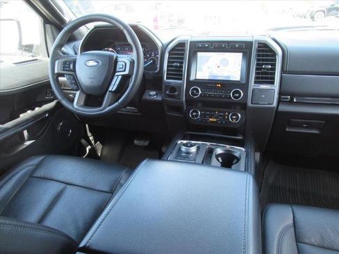 Used 2020 Ford Expedition XLT w/ Equipment Group 202A image 11