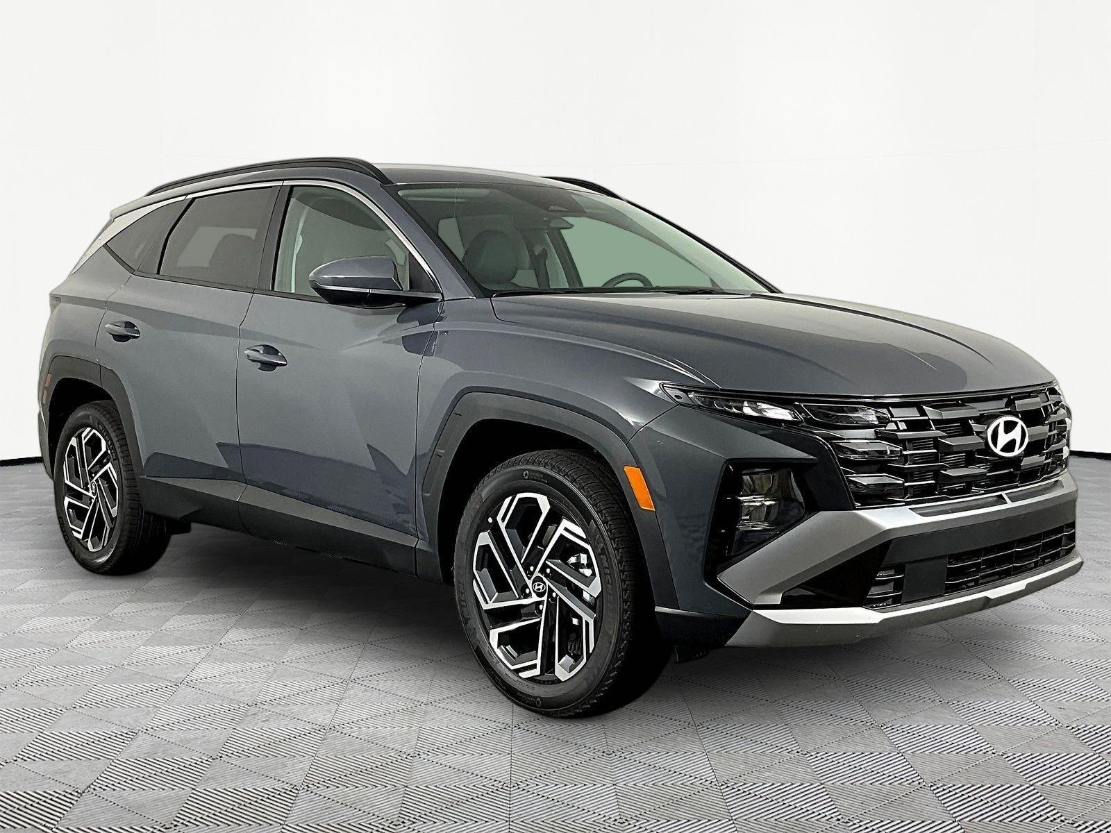 New 2026 Hyundai Tucson SEL Plus AWD/4WD image 3