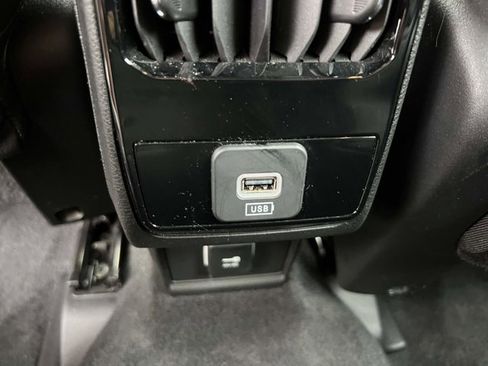 Used 2026 Jeep Compass Limited AWD/4WD image 12