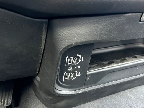 New 2024 RAM 3500 Tradesman image 31